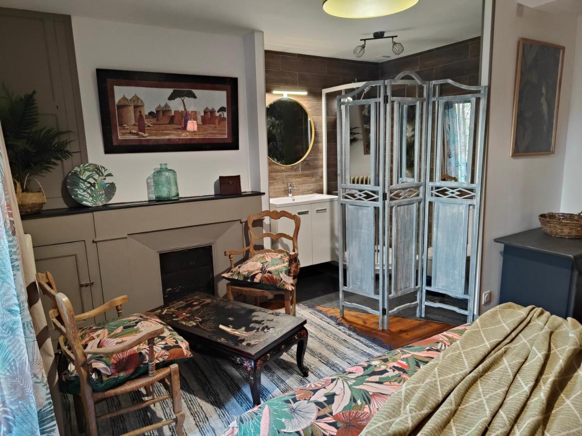 Le Chat Botte Chambres Et Table D'Hote Sur Reservation Arthez-de-Bearn Extérieur photo
