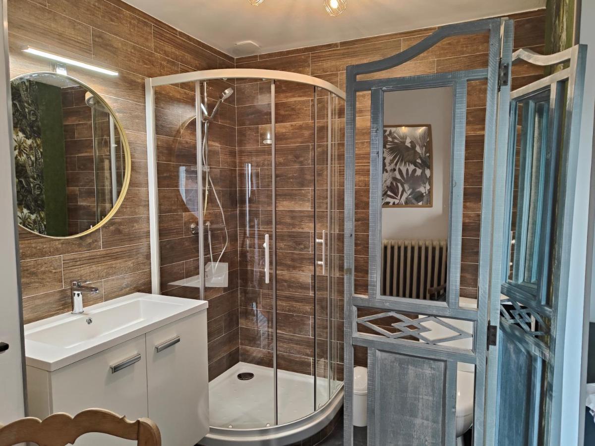 Le Chat Botte Chambres Et Table D'Hote Sur Reservation Arthez-de-Bearn Extérieur photo